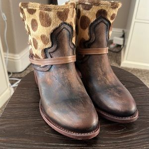 New Freebird Casey Leopard Ankle Boot- size 9